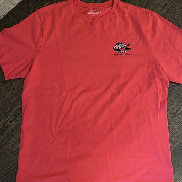 Vineyard Vines - t shirt - Medium and Large - Picture 1 of 2